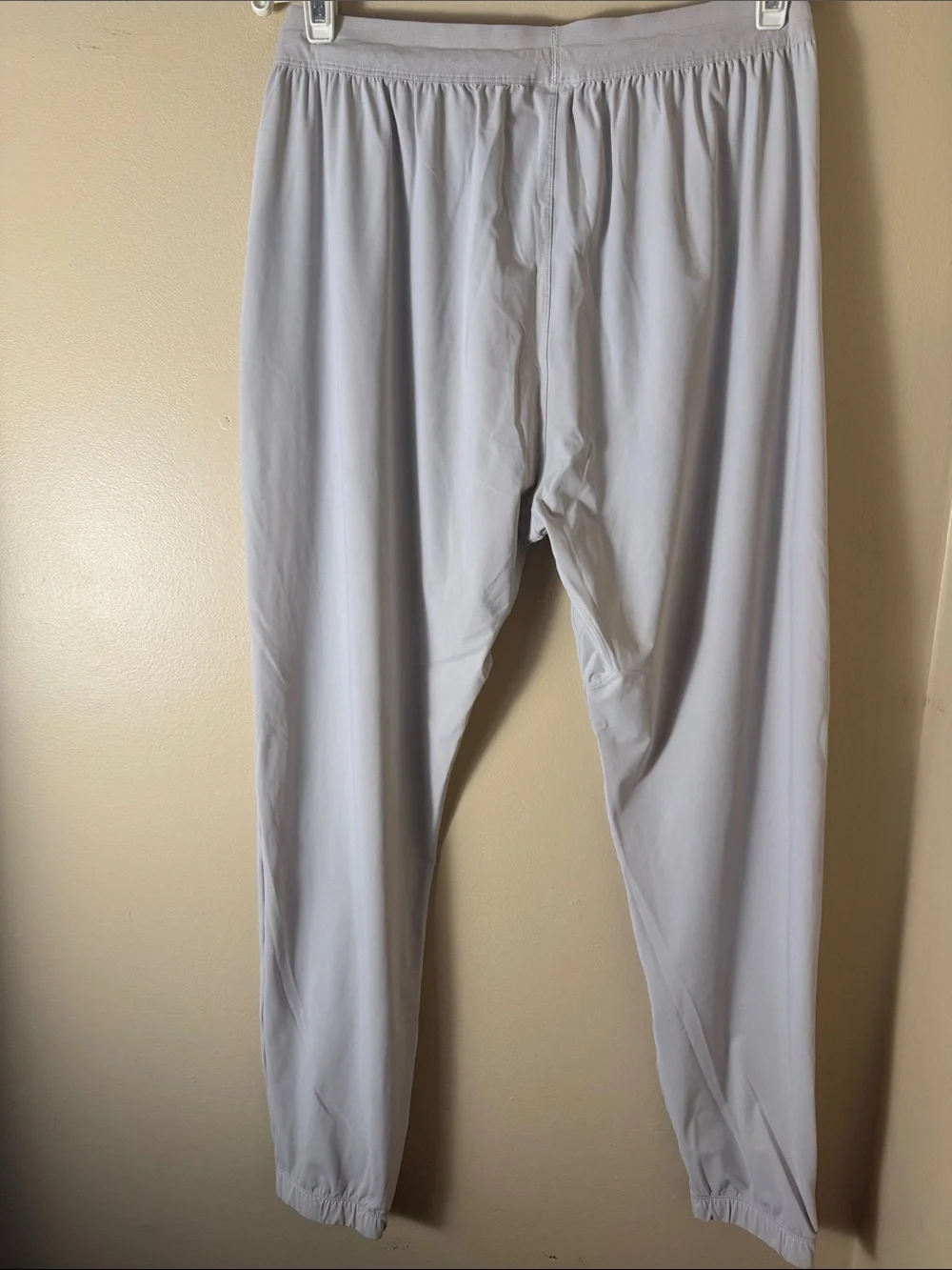 Gymshark Men’s Light Gray Athletic Joggers